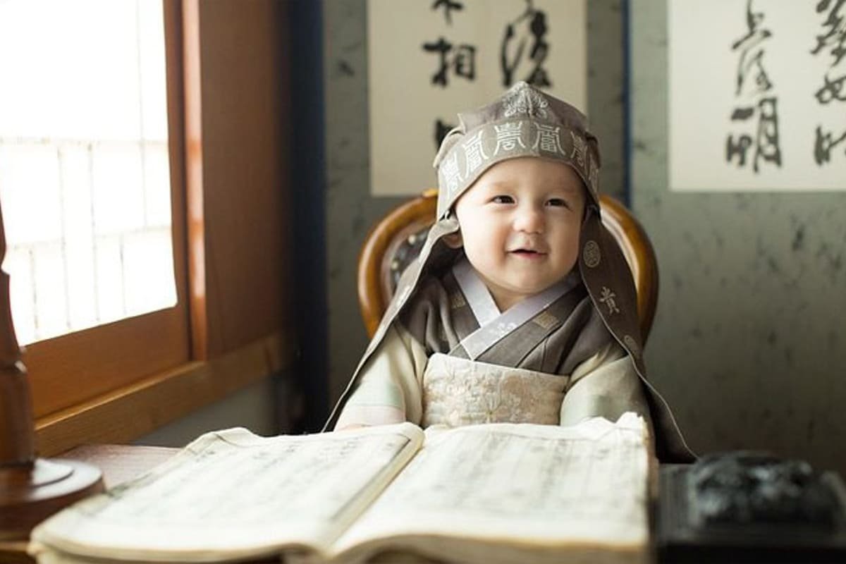 Short Korean Names With Cute Meanings (Tiny But Powerful)